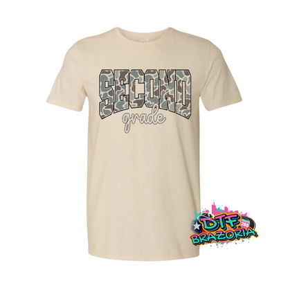 Camo Grade Level Shirt – PreK to 4th Grade Back to School Tee – Gildan Unisex Graphic T-Shirt